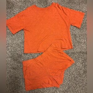 Women’s Universal Thread Orange Shirt & Shorts Set- sz M